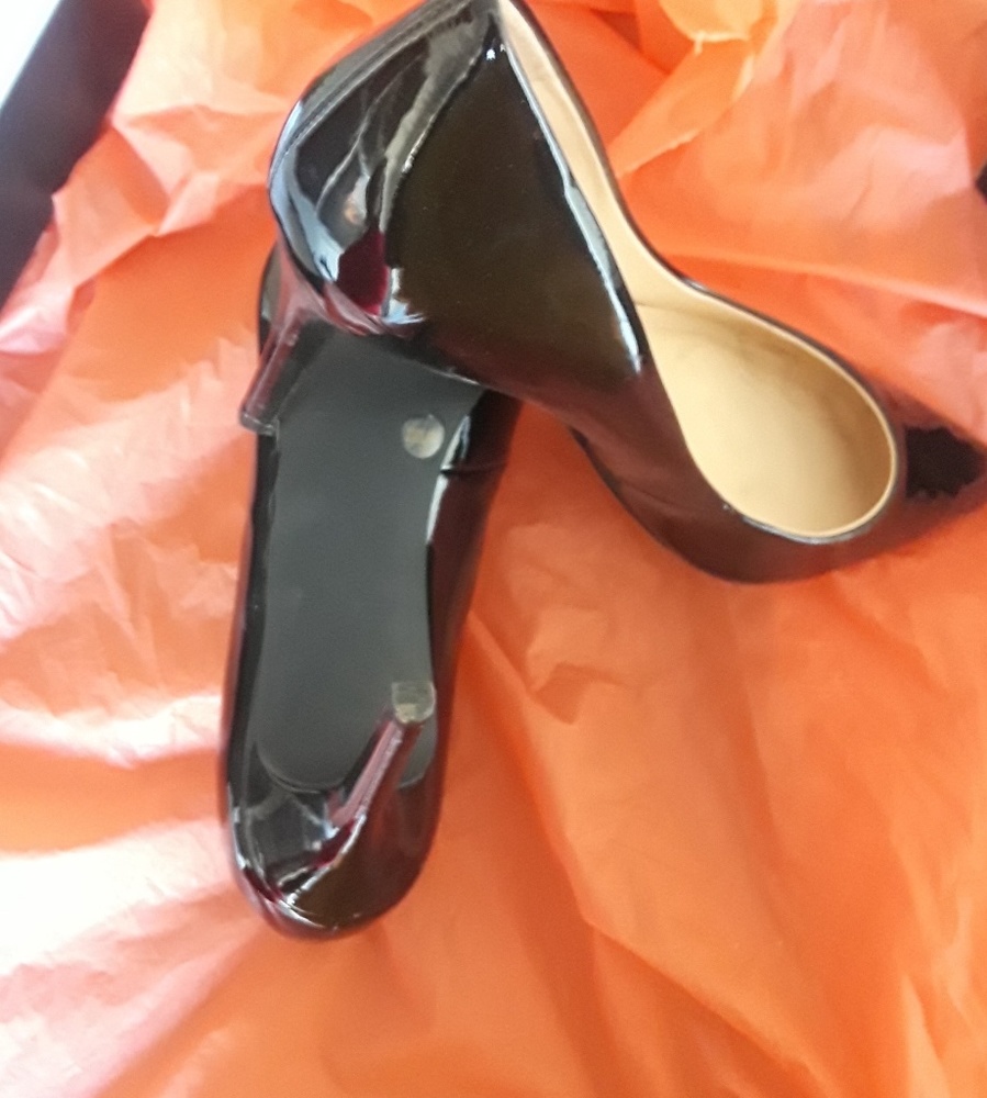 Black Pumps